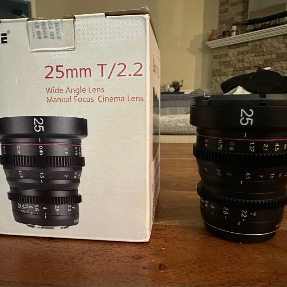 Meike 25mm T2.2 Cine Lens (MFT Mount)